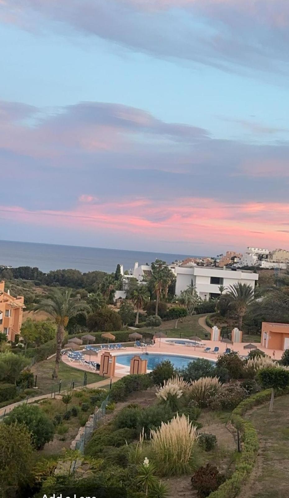 2 Bedroom Penthouse With A Private 360 Rooftop Terrace With Sea And Mountain Views Bahia de Casares Dış mekan fotoğraf